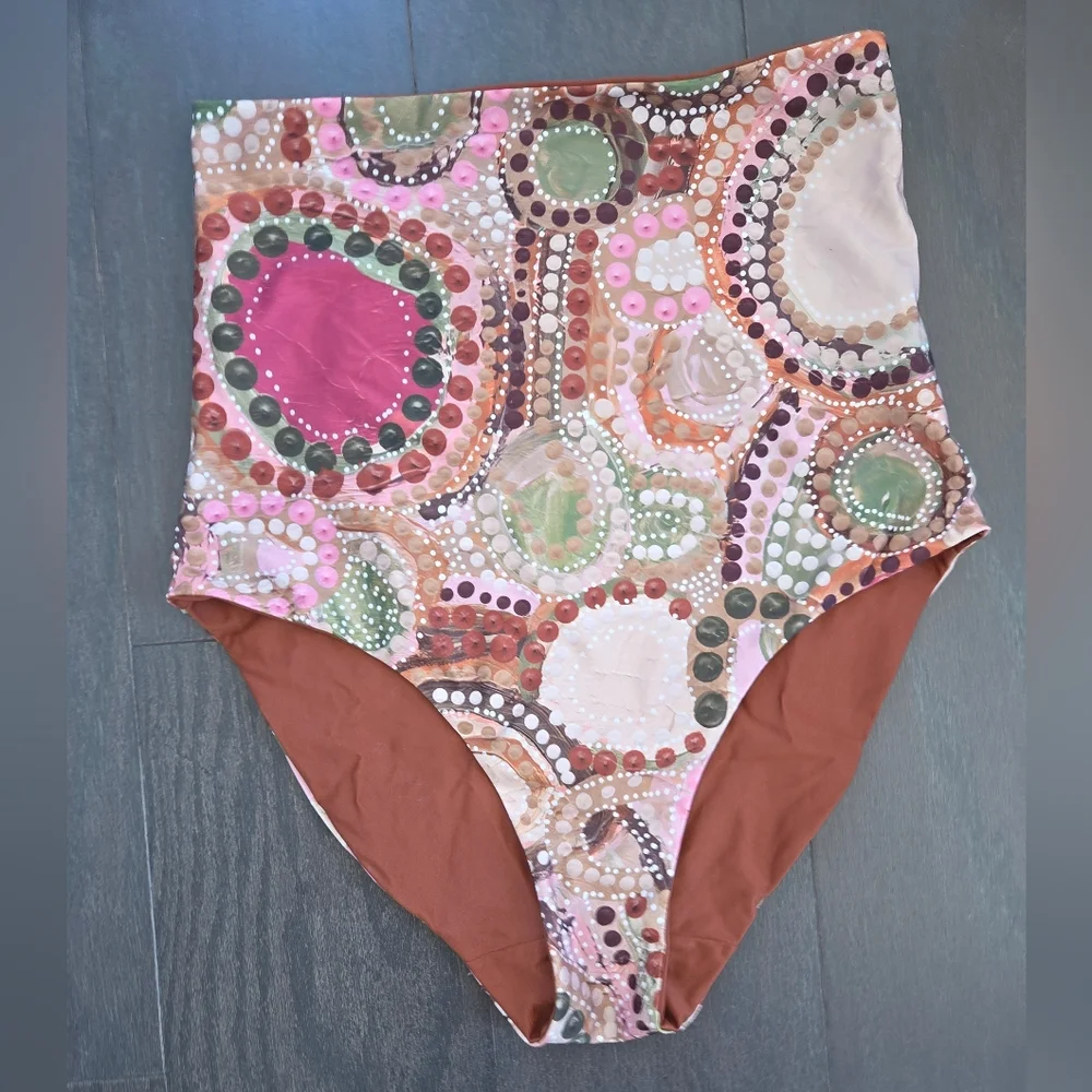 BAIIA Guyulgang Reversible Bottoms US Size 8 - EUC - Picture 1 of 4